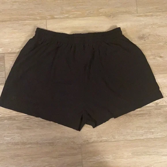 Lululemon Dance to Yoga Skort Size 6 - Picture 5 of 6